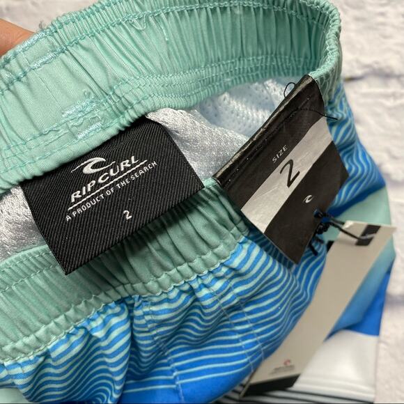Rip Curl Patterned Board Shorts - Picture 8 of 8
